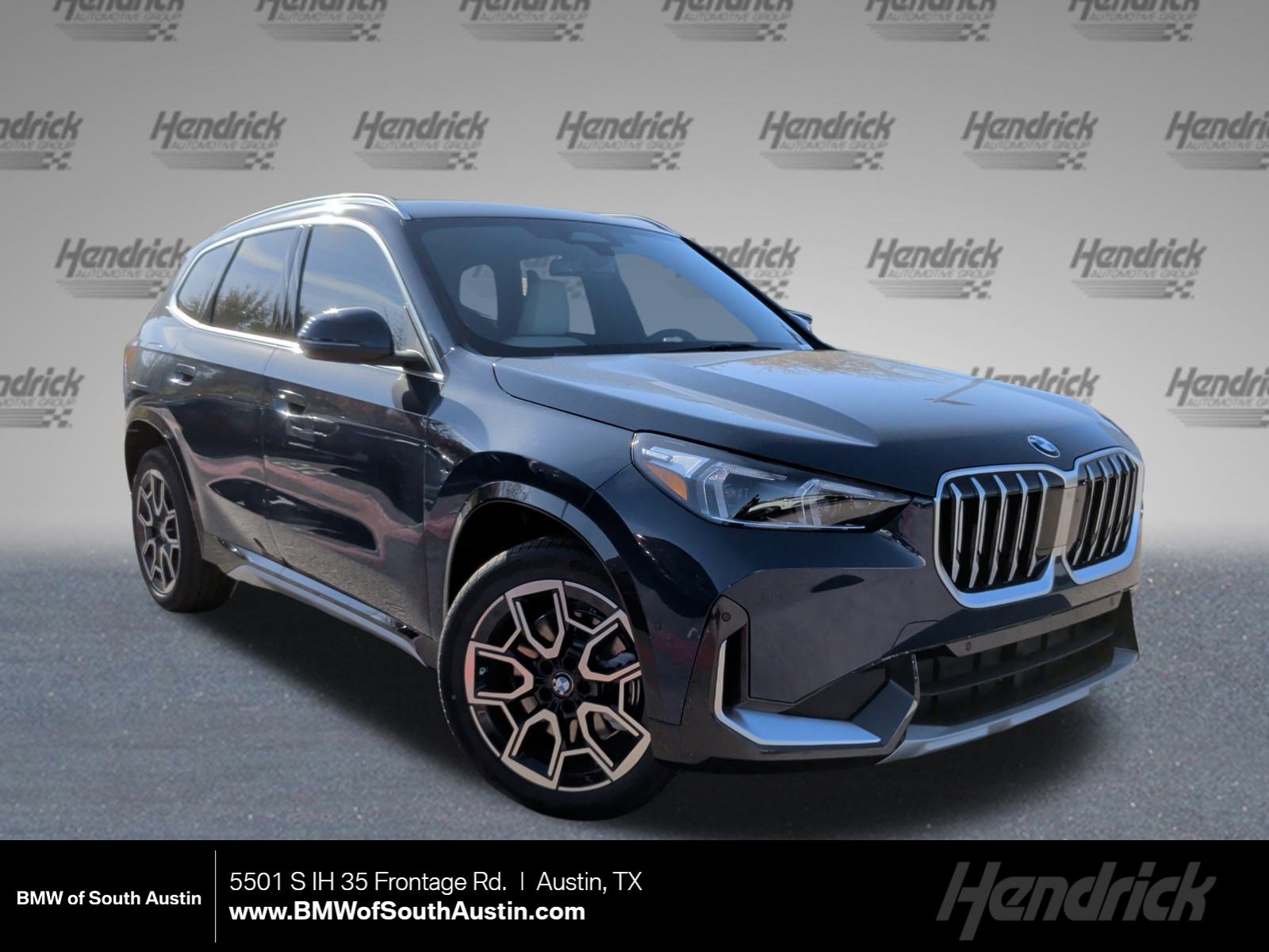 2026 BMW X1 28i's photo