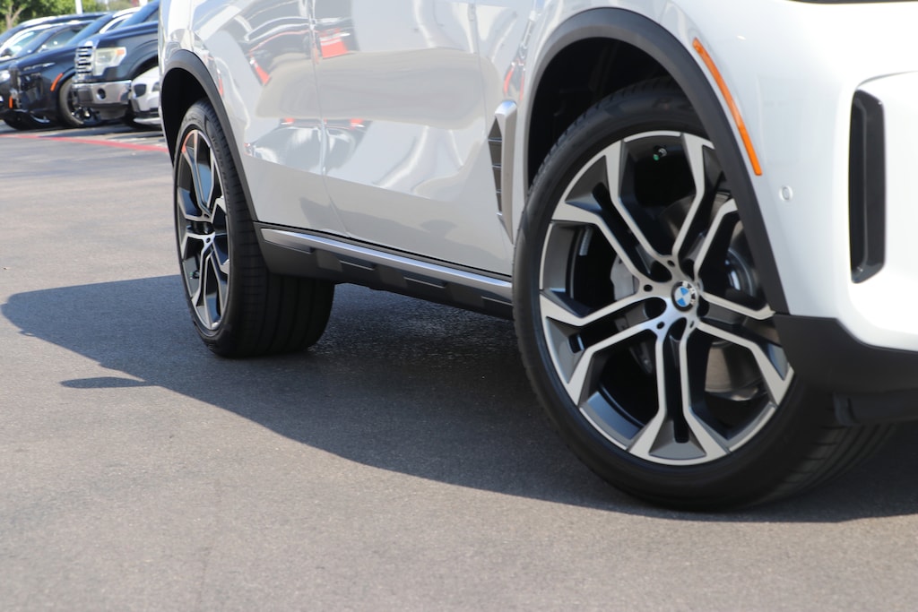 New 2026 BMW X5 xDrive40i SUV