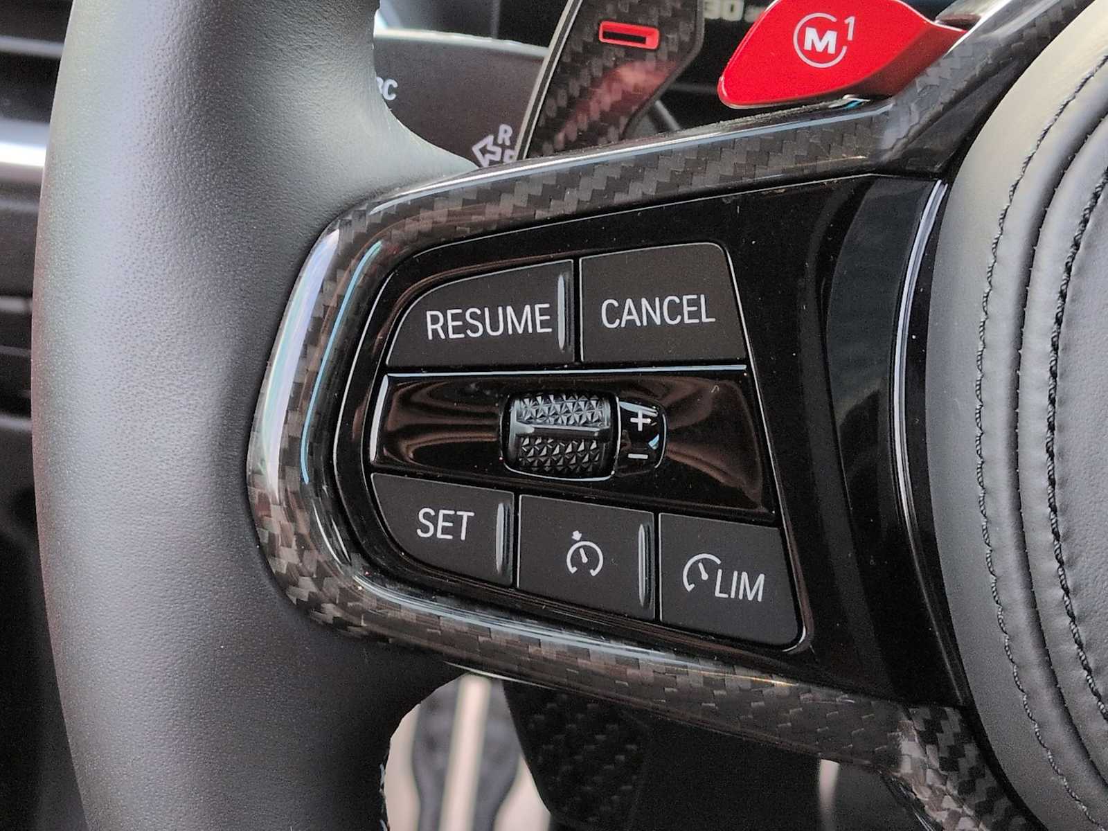 Thumbnail: 2025 BMW M4 - 23