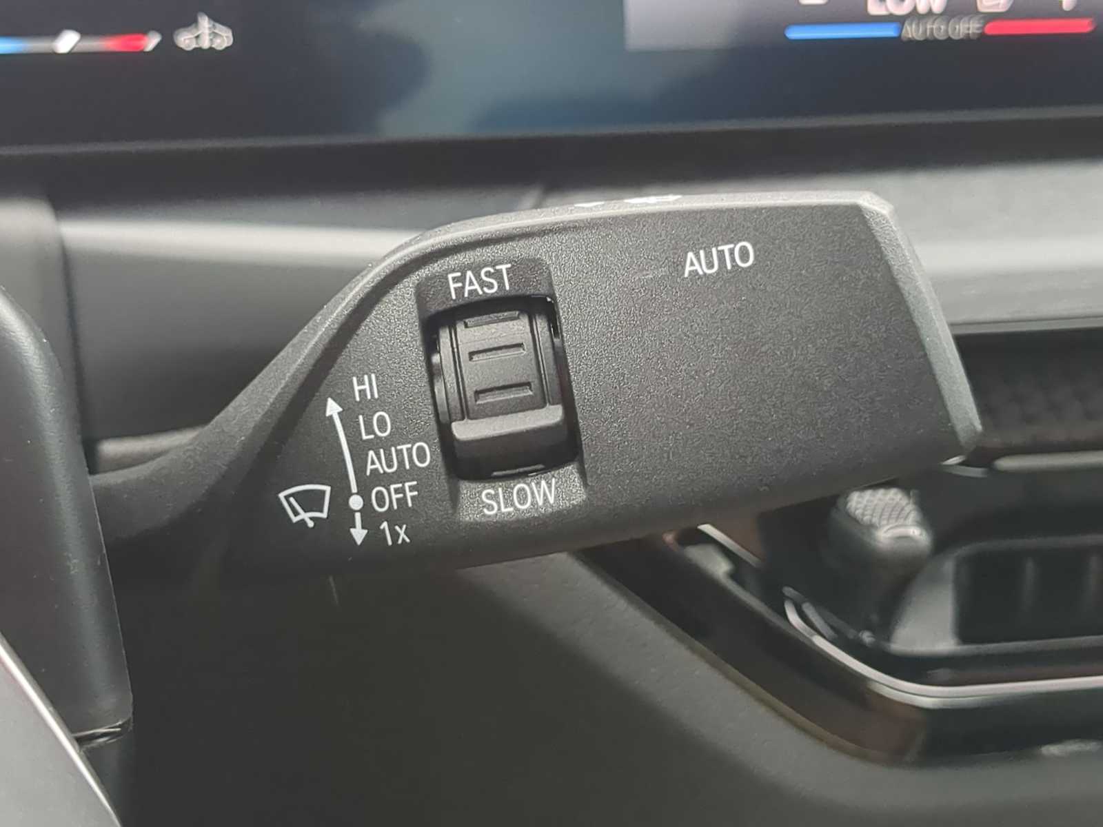 Thumbnail: 2025 BMW 3 Series - 28