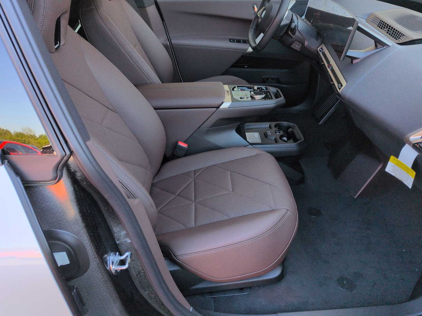 Thumbnail: 2026 BMW iX - 23