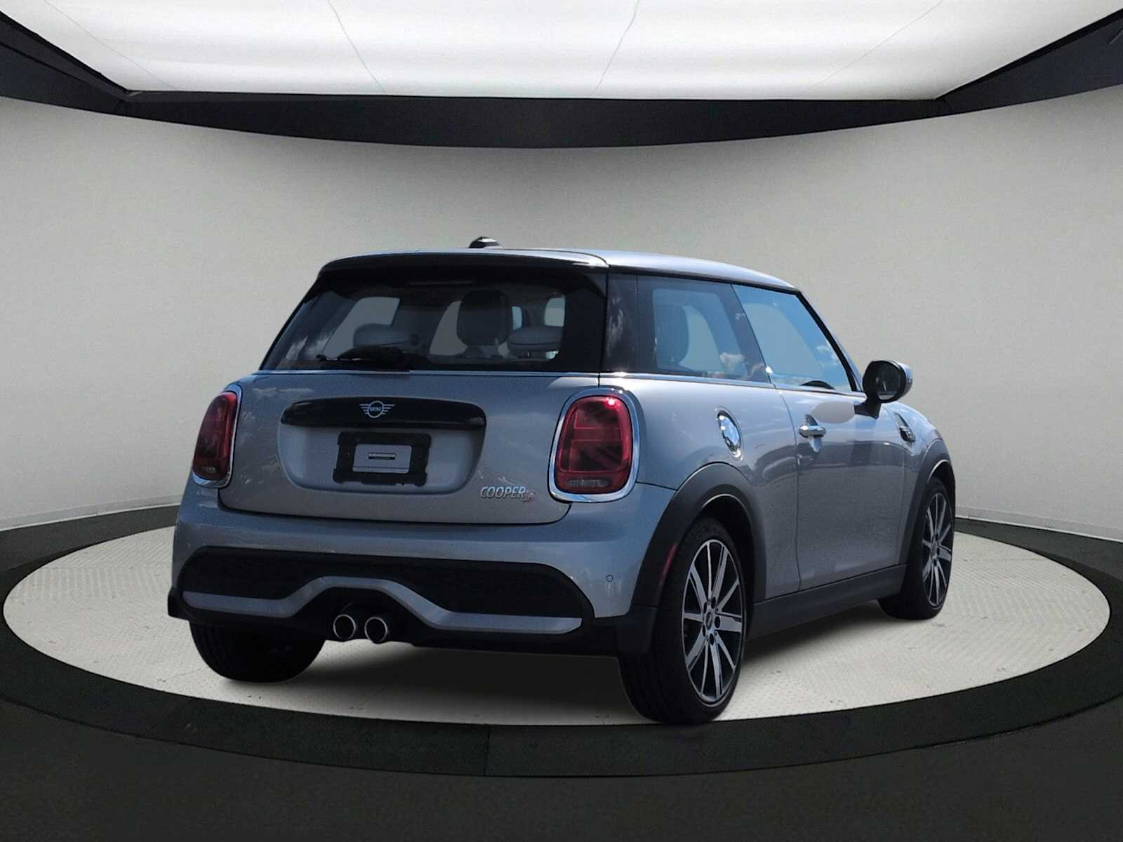 Thumbnail: 2024 MINI Cooper Hardtop - 8