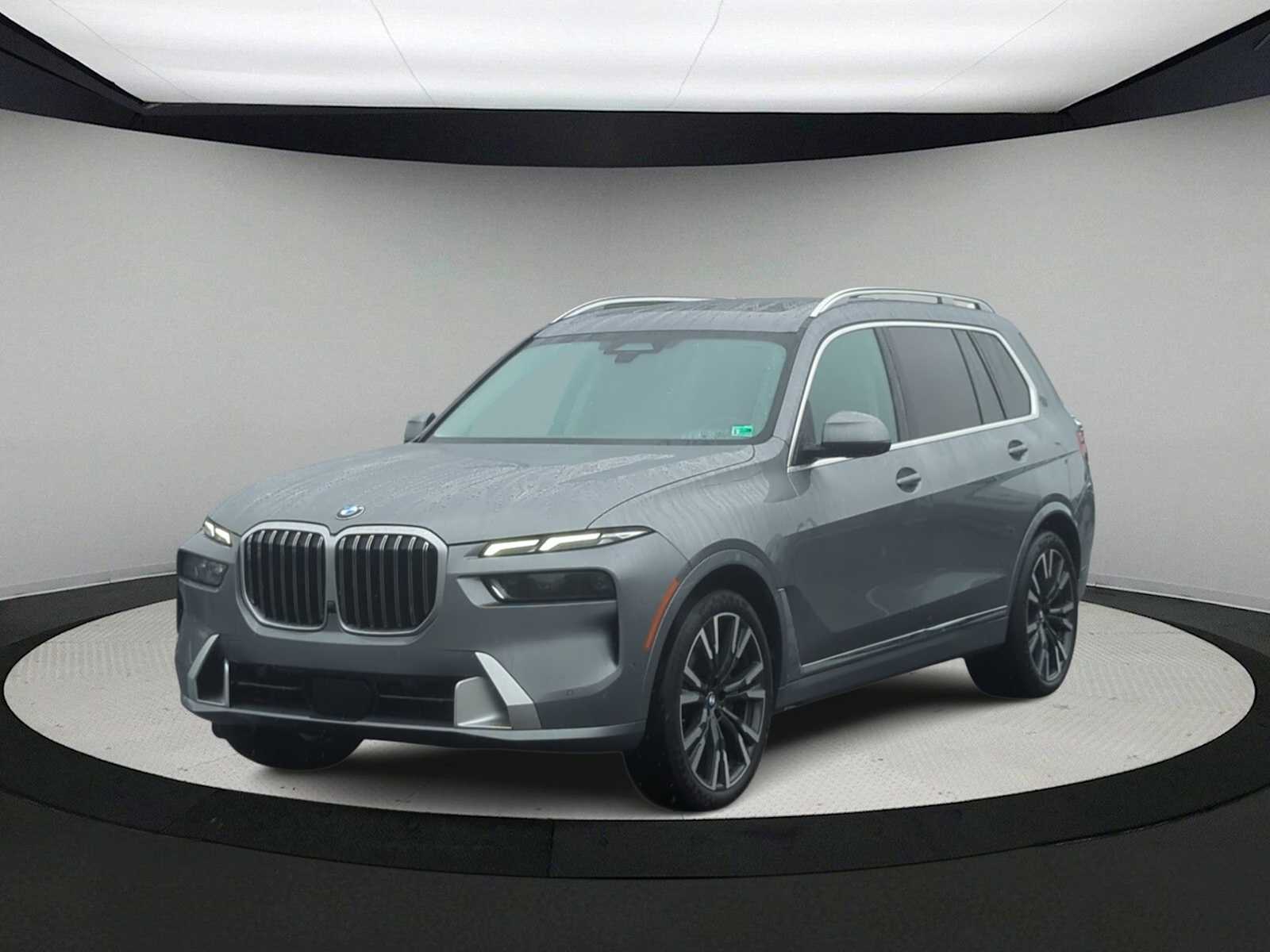 Thumbnail: 2023 BMW X7 - 4