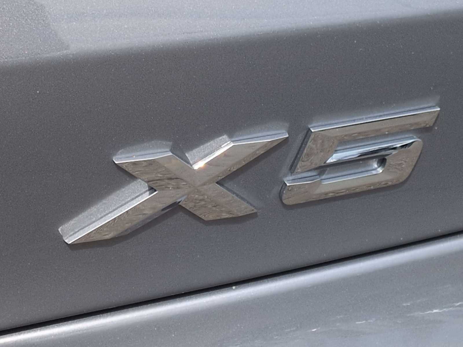Thumbnail: 2026 BMW X5 - 13