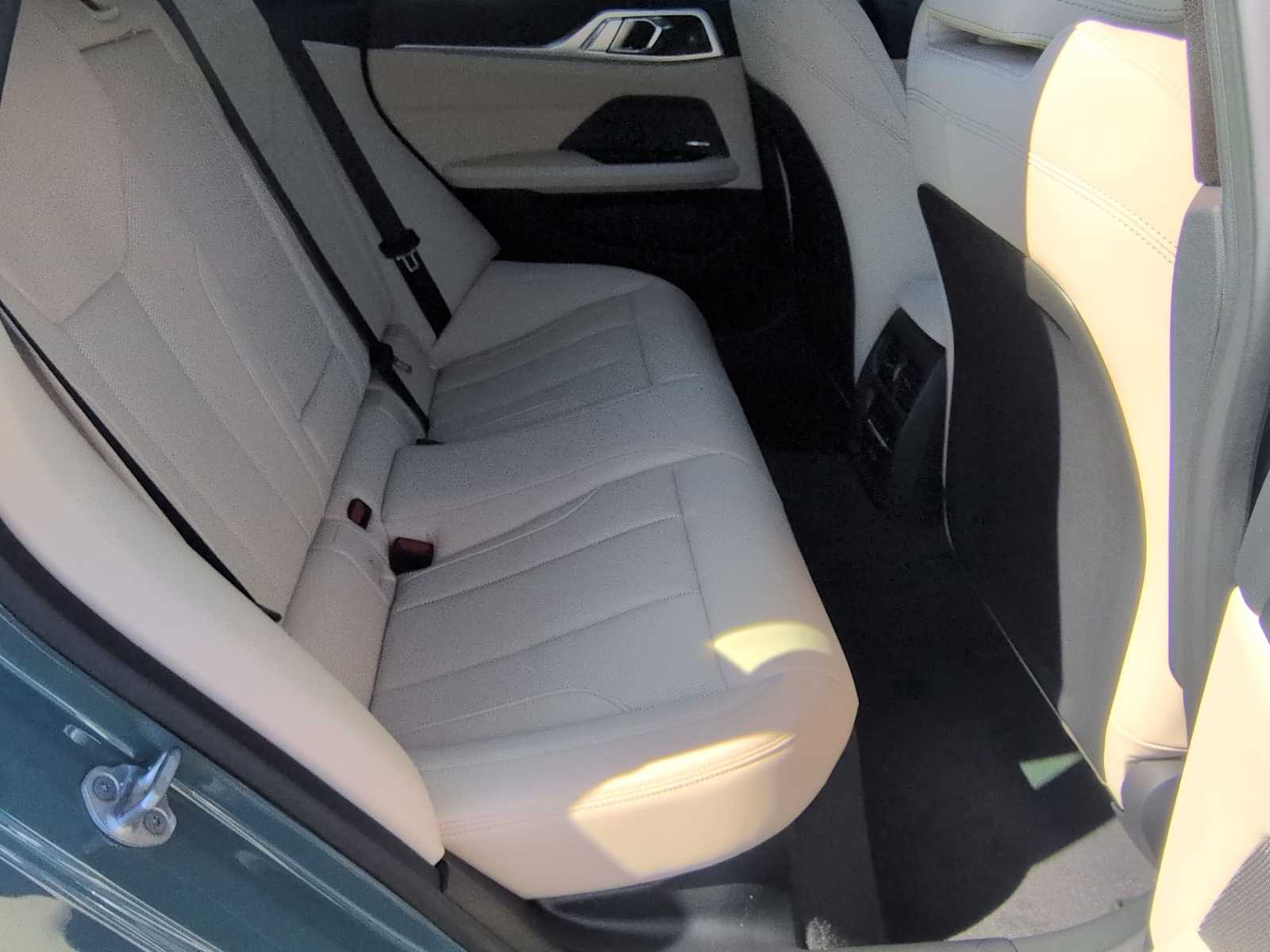Thumbnail: 2026 BMW i4 - 22