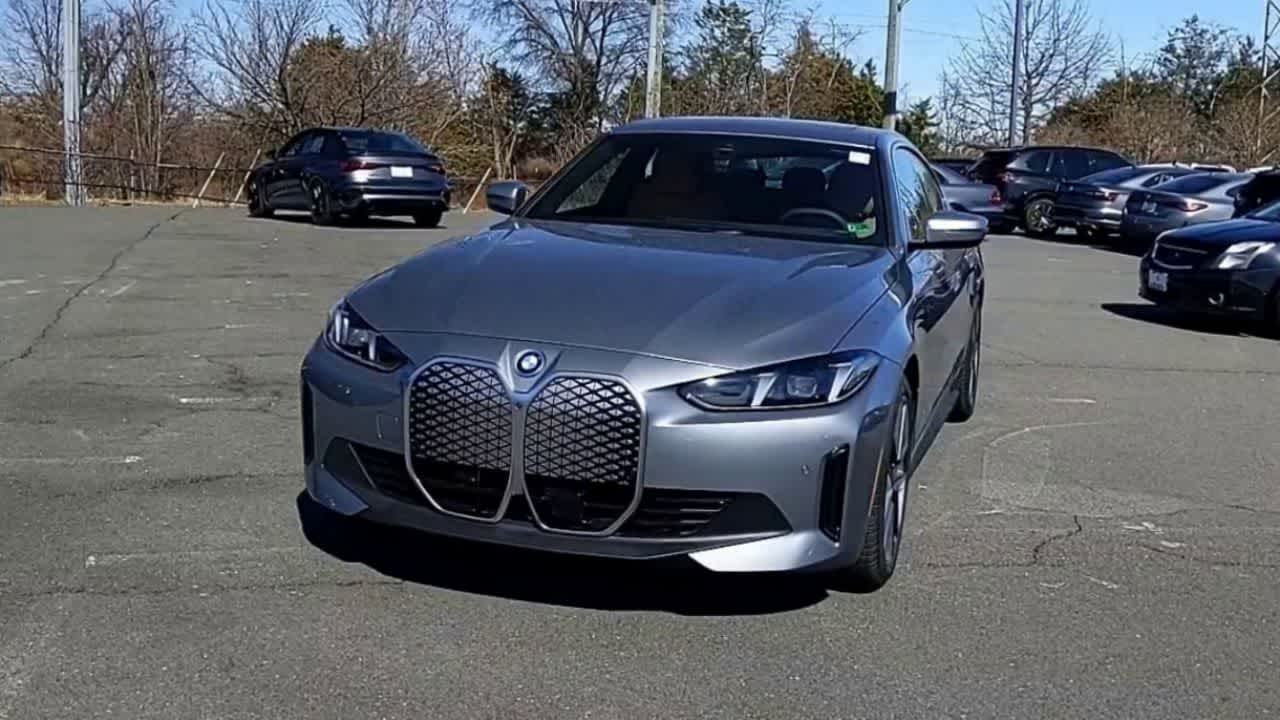 Thumbnail: 2025 BMW i4 - 3