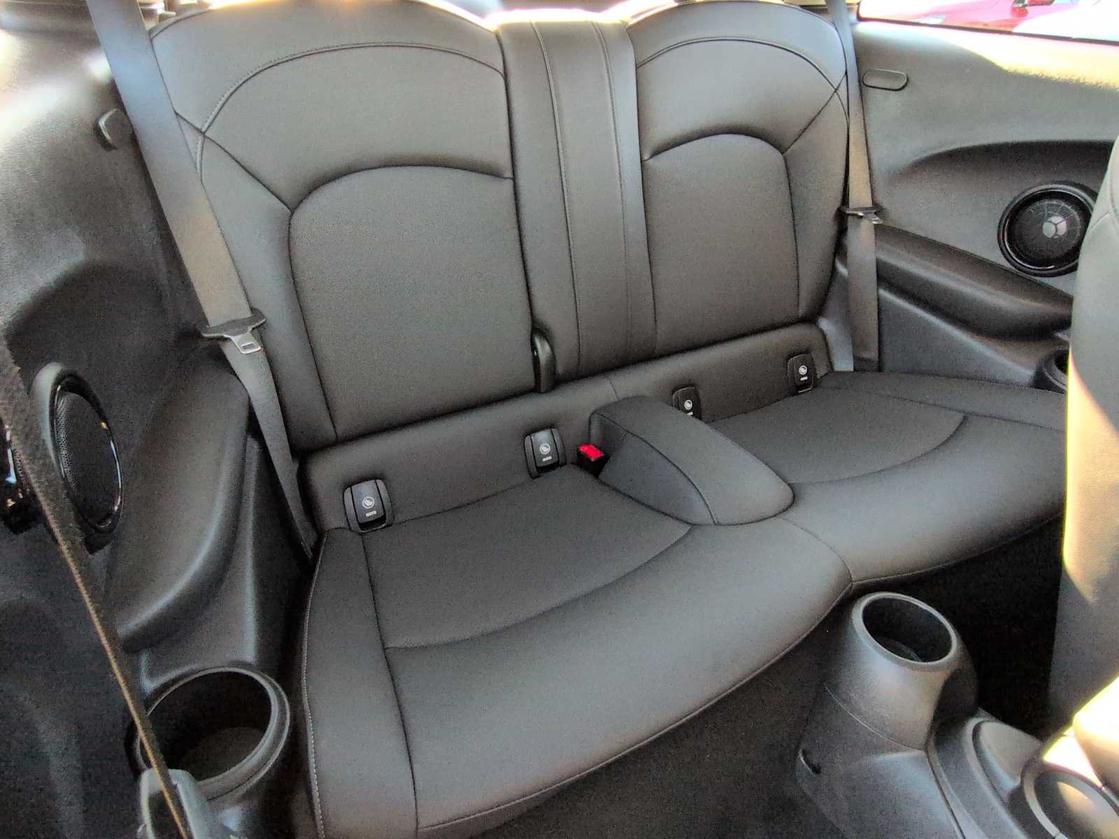 Thumbnail: 2024 MINI Cooper Hardtop - 20