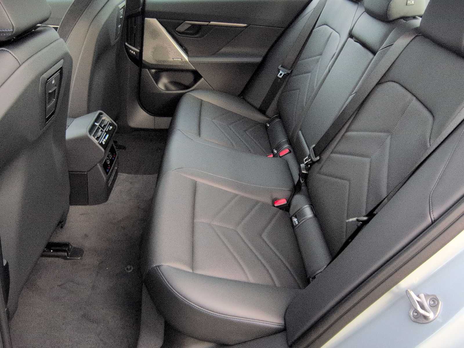 Thumbnail: 2026 BMW 5 Series - 21