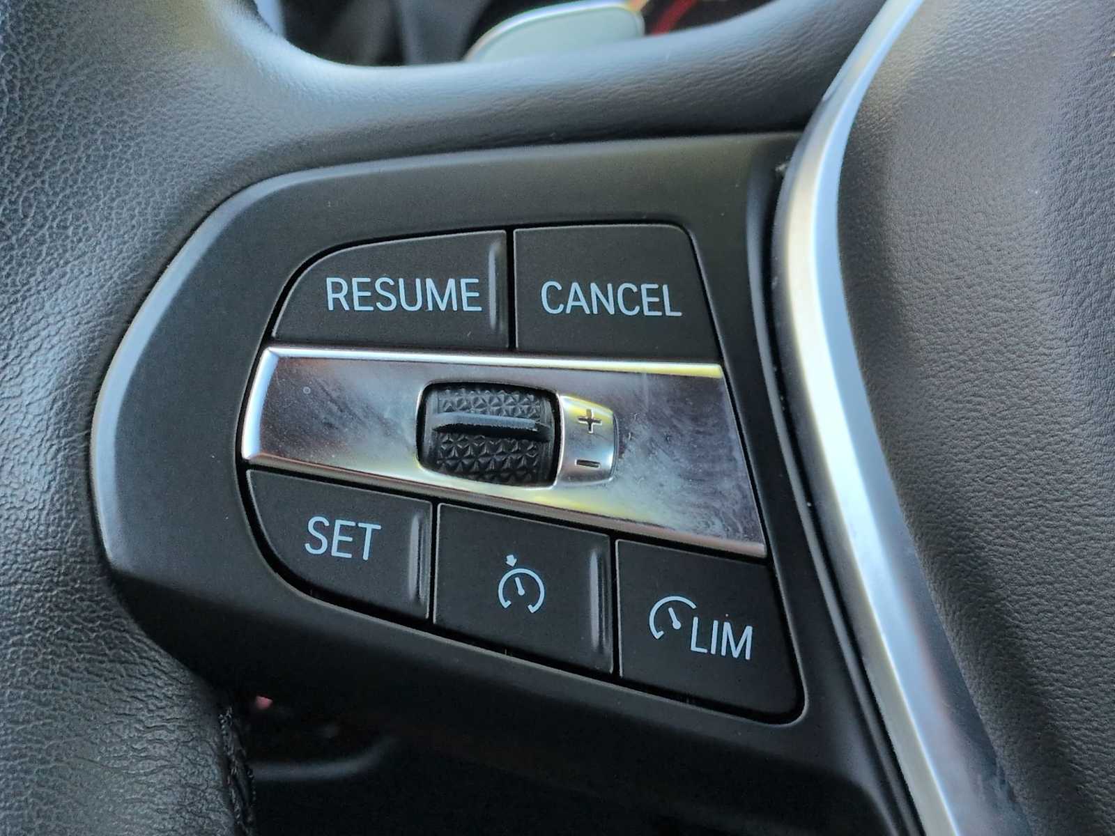 Thumbnail: 2019 BMW 3 Series - 26