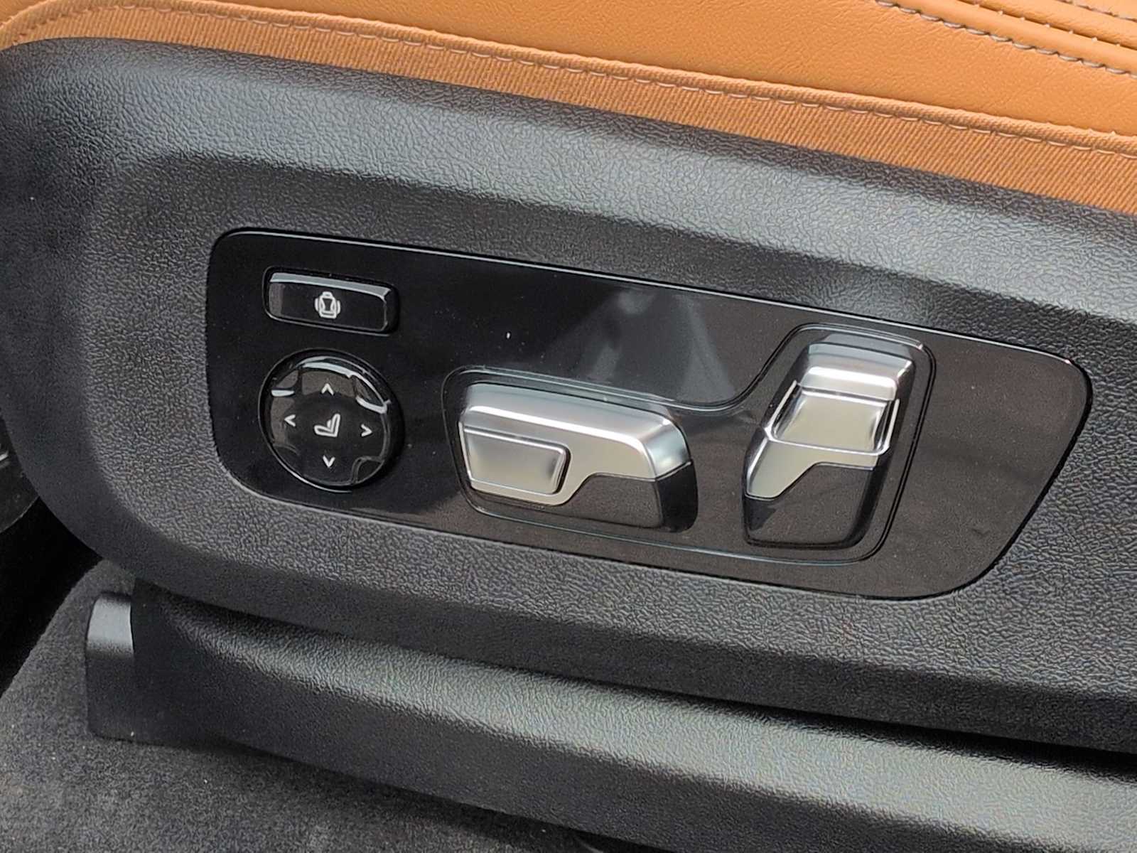 Thumbnail: 2026 BMW X5 - 18