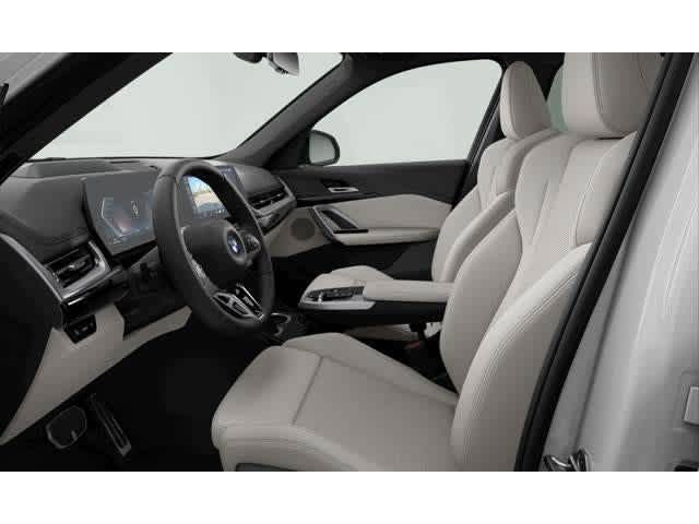 Thumbnail: 2027 BMW X1 - 6