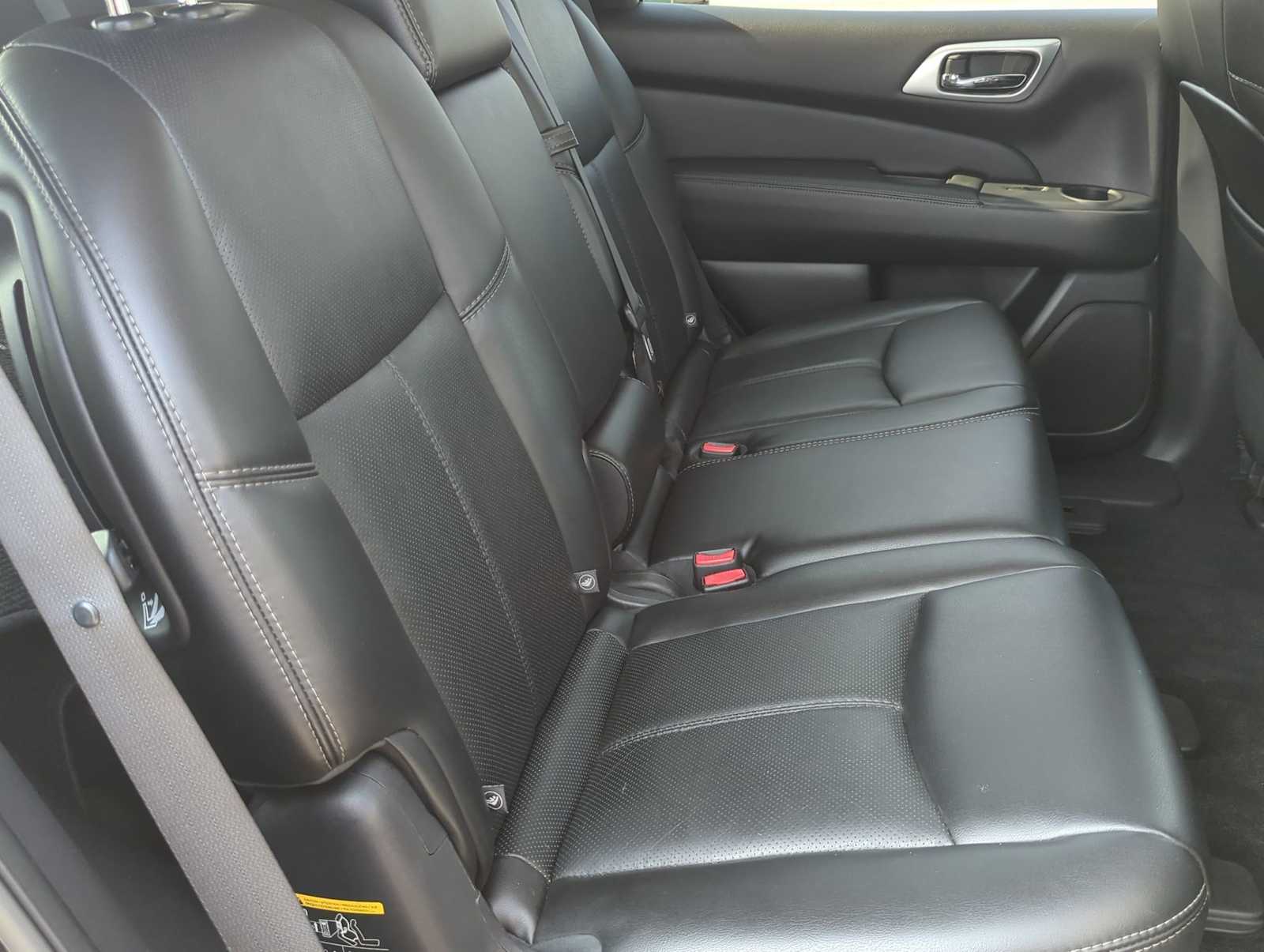 Thumbnail: 2016 Nissan Pathfinder - 21