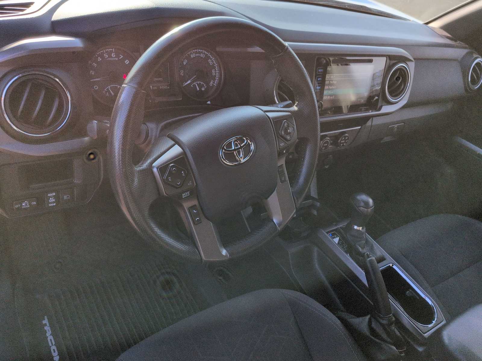 Thumbnail: 2019 Toyota Tacoma - 10