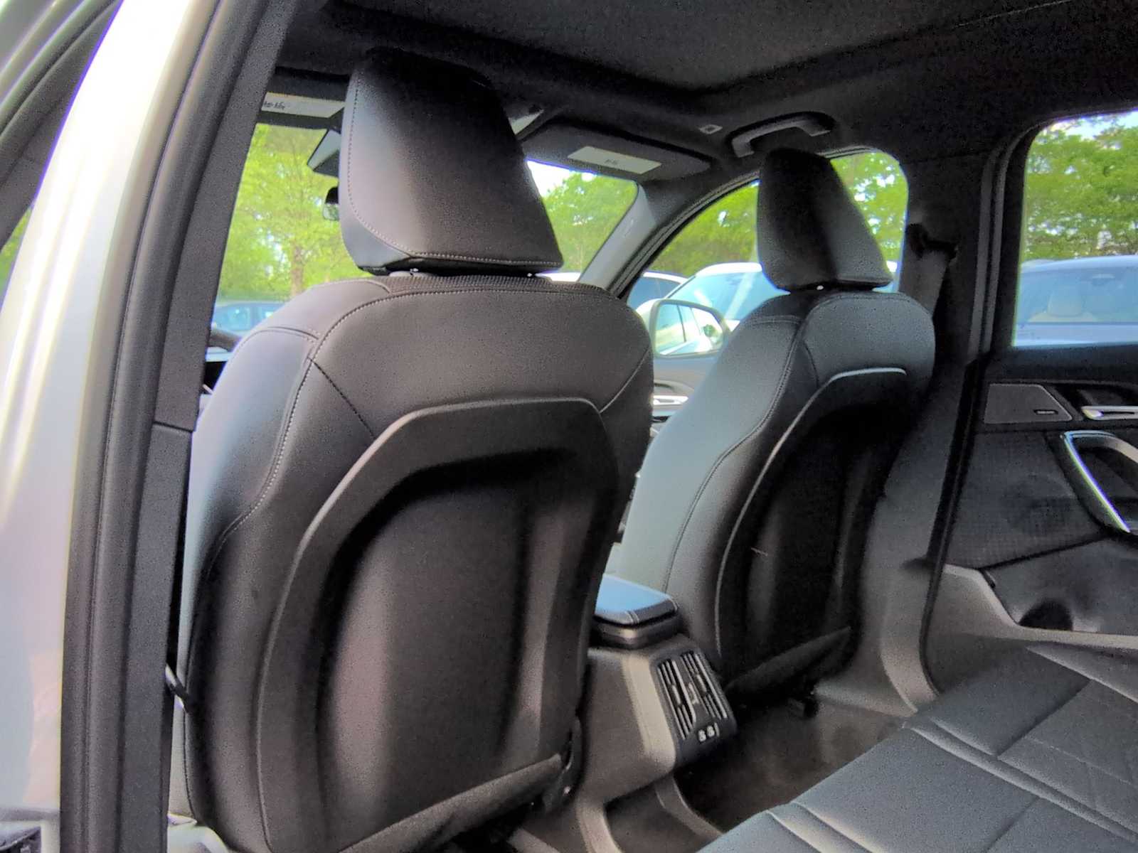 Thumbnail: 2026 BMW X1 - 19