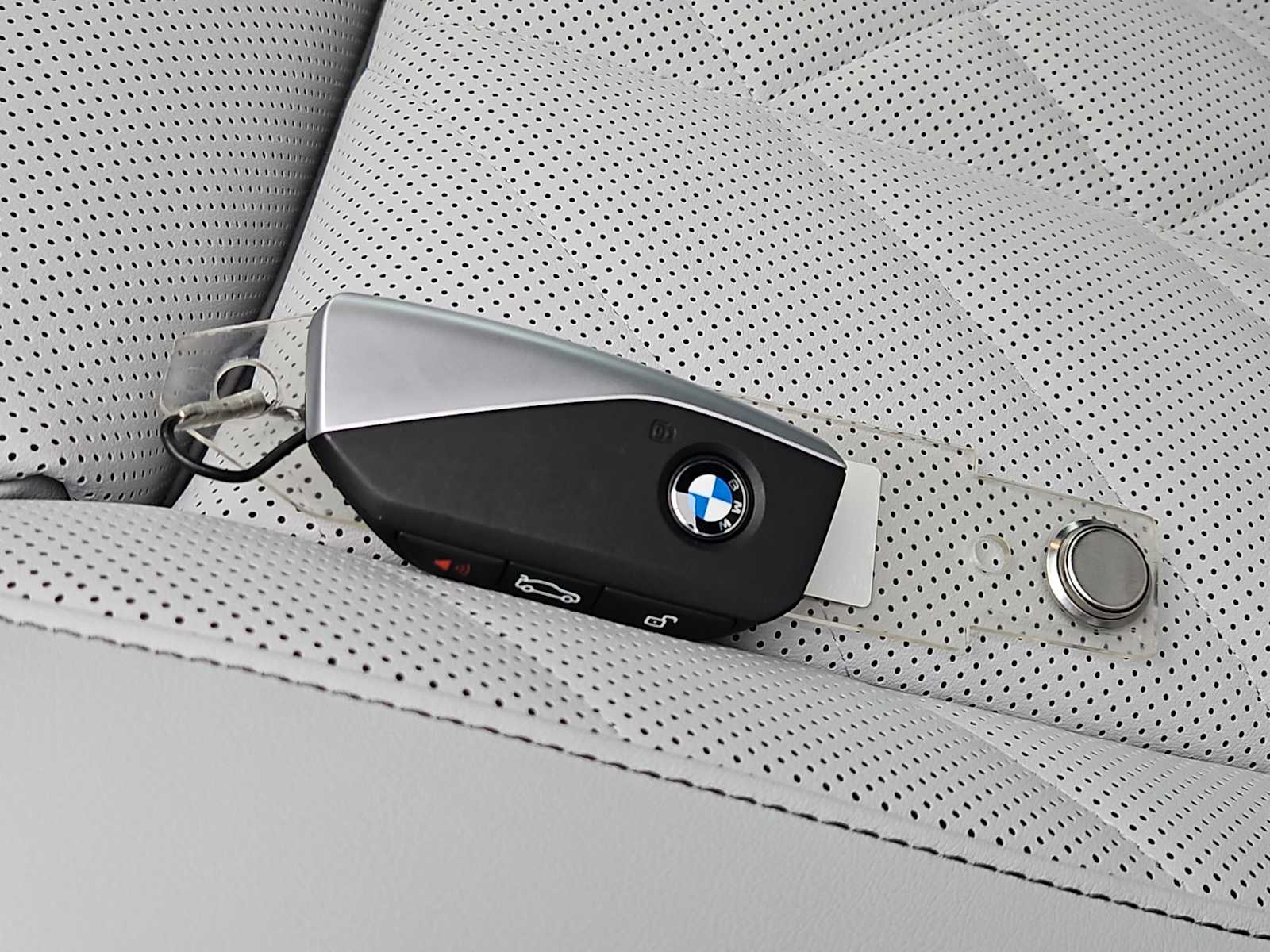 Thumbnail: 2026 BMW X5 - 32