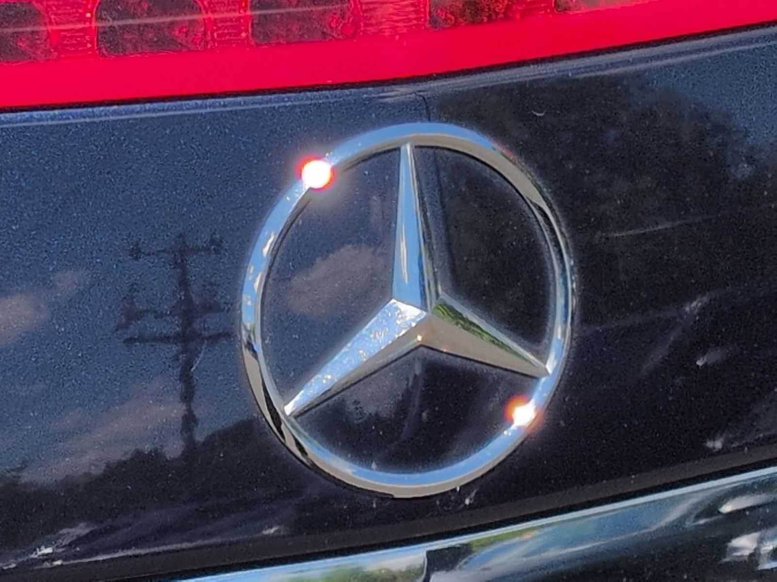 Thumbnail: 2015 Mercedes-Benz E-Class - 12