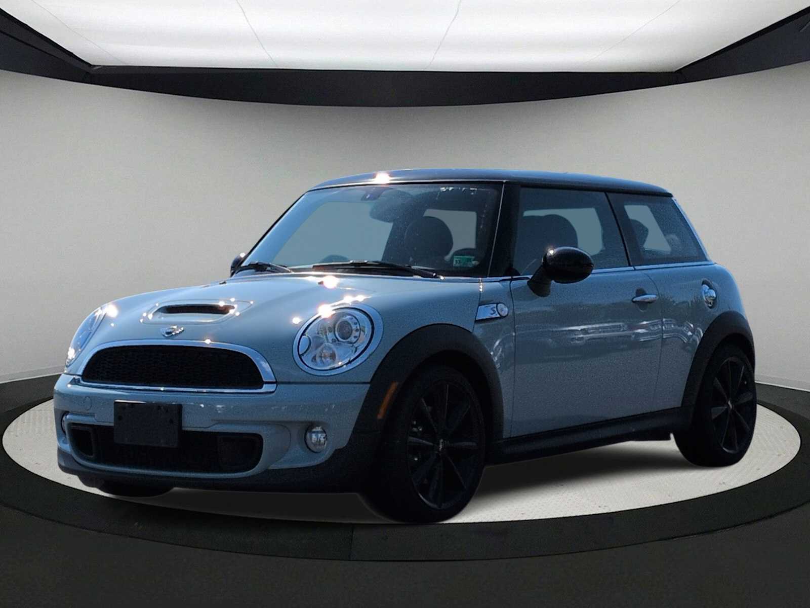Thumbnail: 2013 MINI Cooper Hardtop - 4