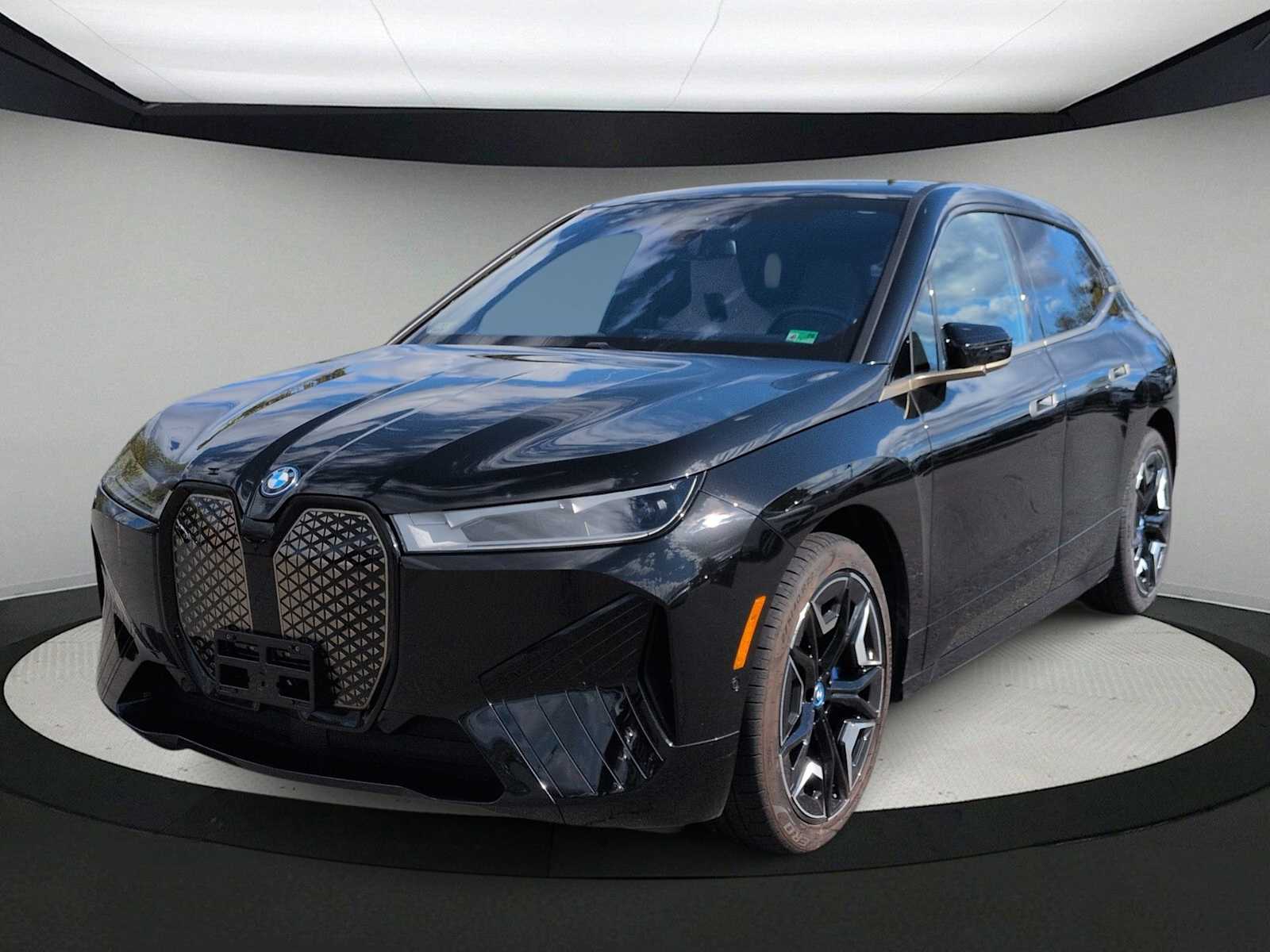 Thumbnail: 2023 BMW iX - 4