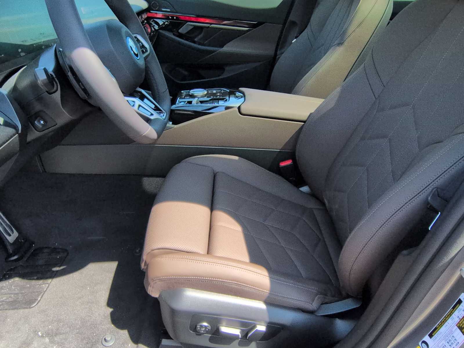 Thumbnail: 2026 BMW i5 - 17