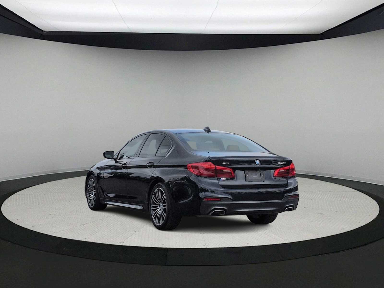 Thumbnail: 2020 BMW 5 Series - 6