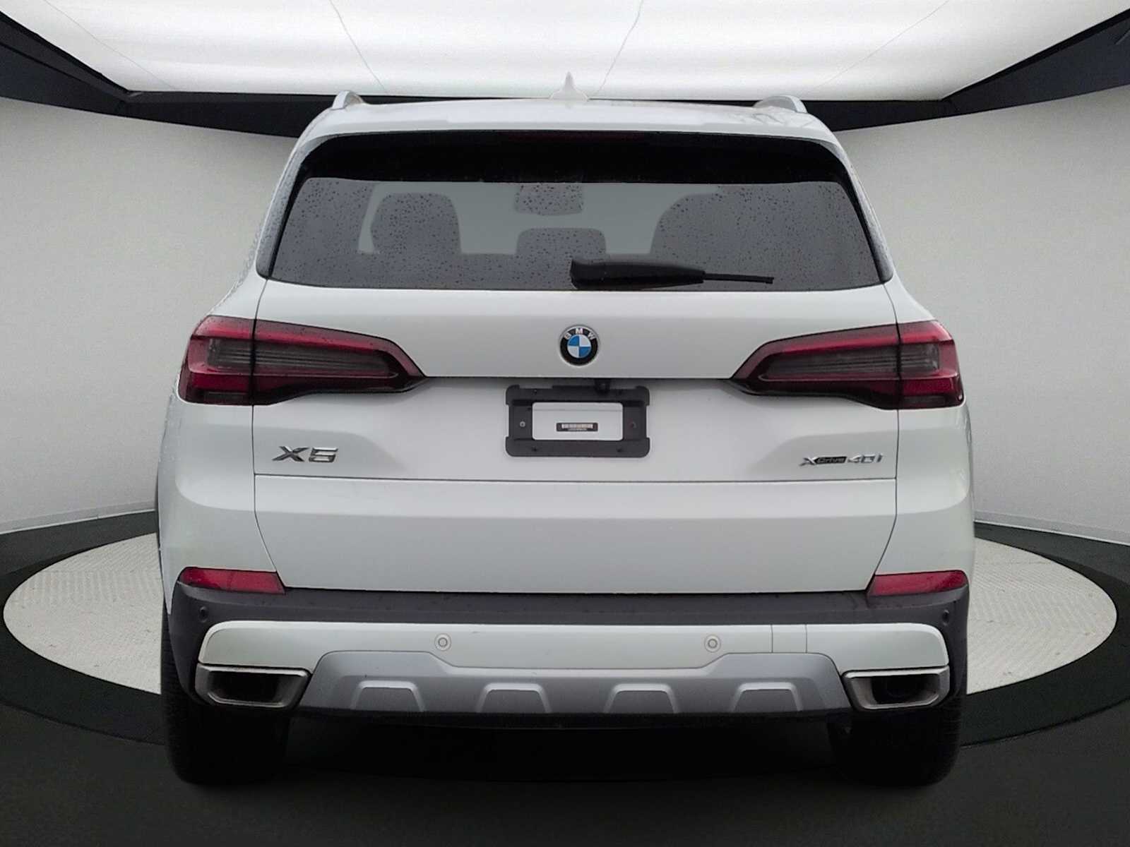 Thumbnail: 2023 BMW X5 - 7