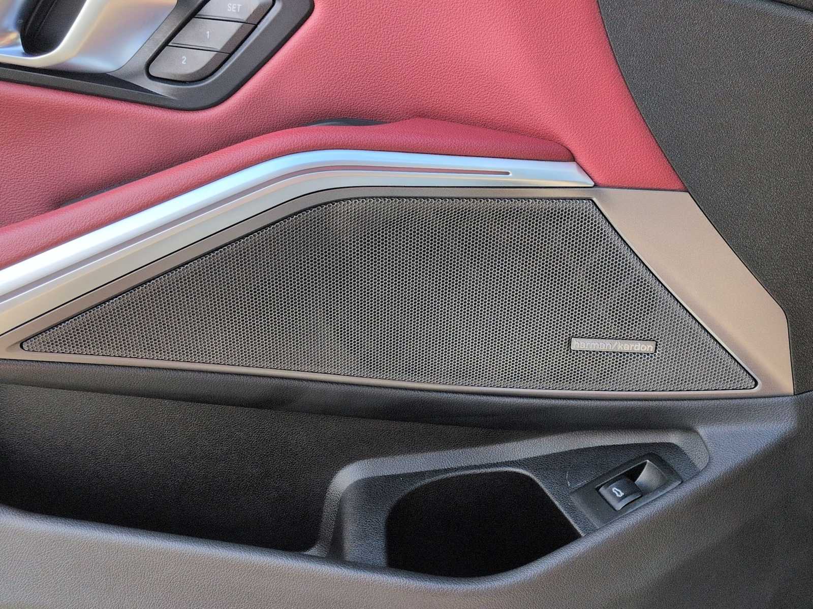 Thumbnail: 2025 BMW 3 Series - 33