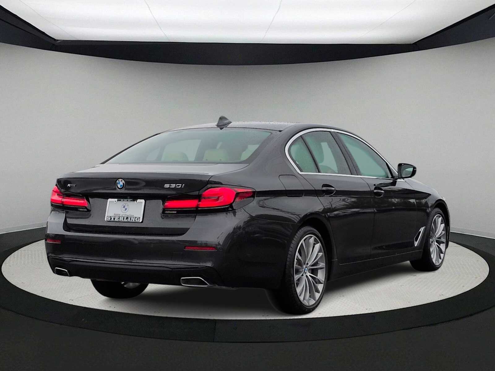 Thumbnail: 2023 BMW 5 Series - 8