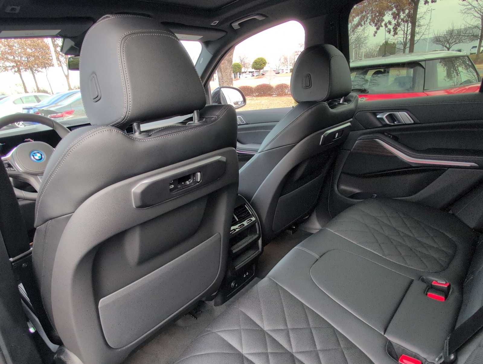 Thumbnail: 2026 BMW X5 - 19