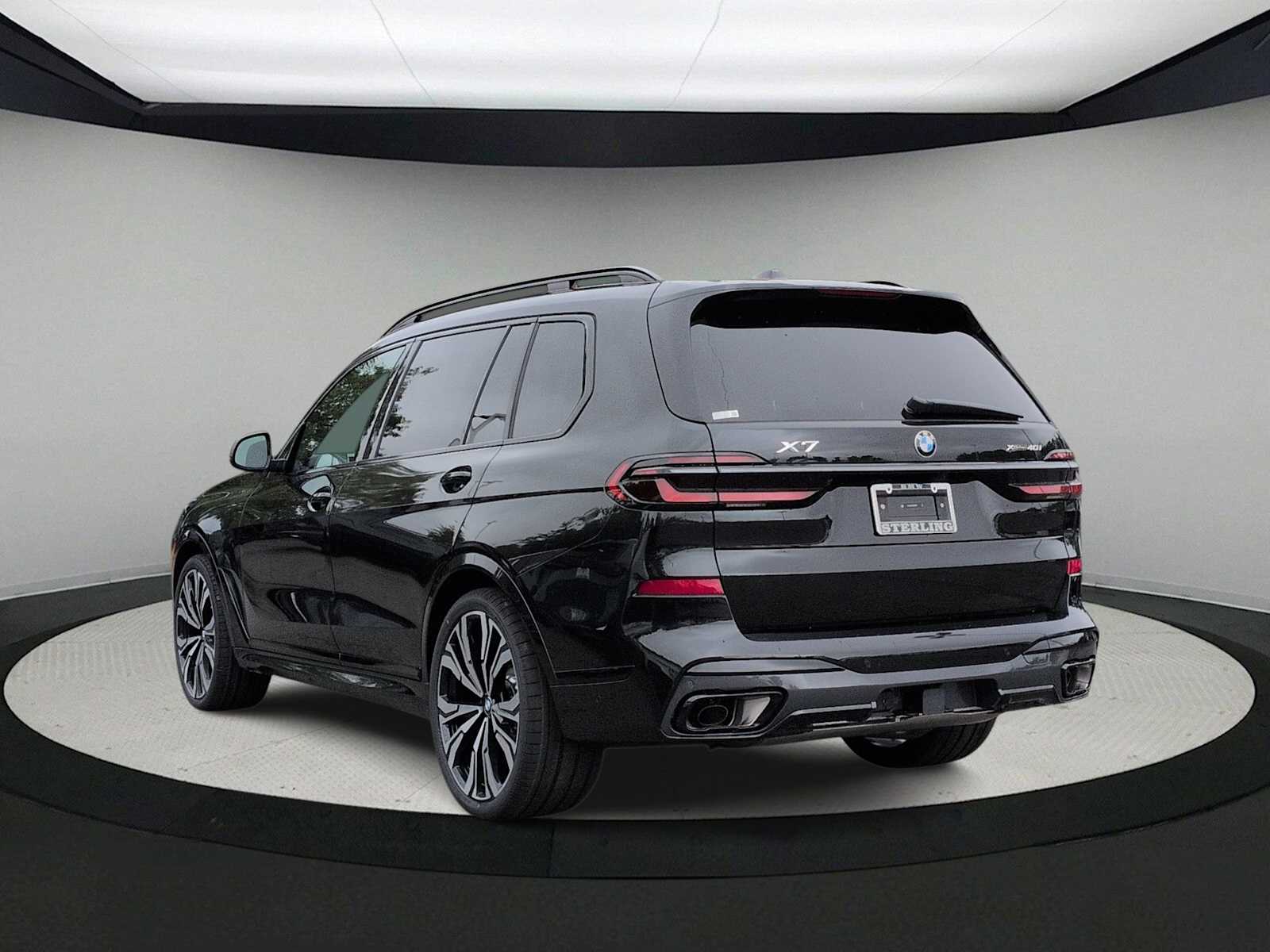 Thumbnail: 2027 BMW X7 - 6