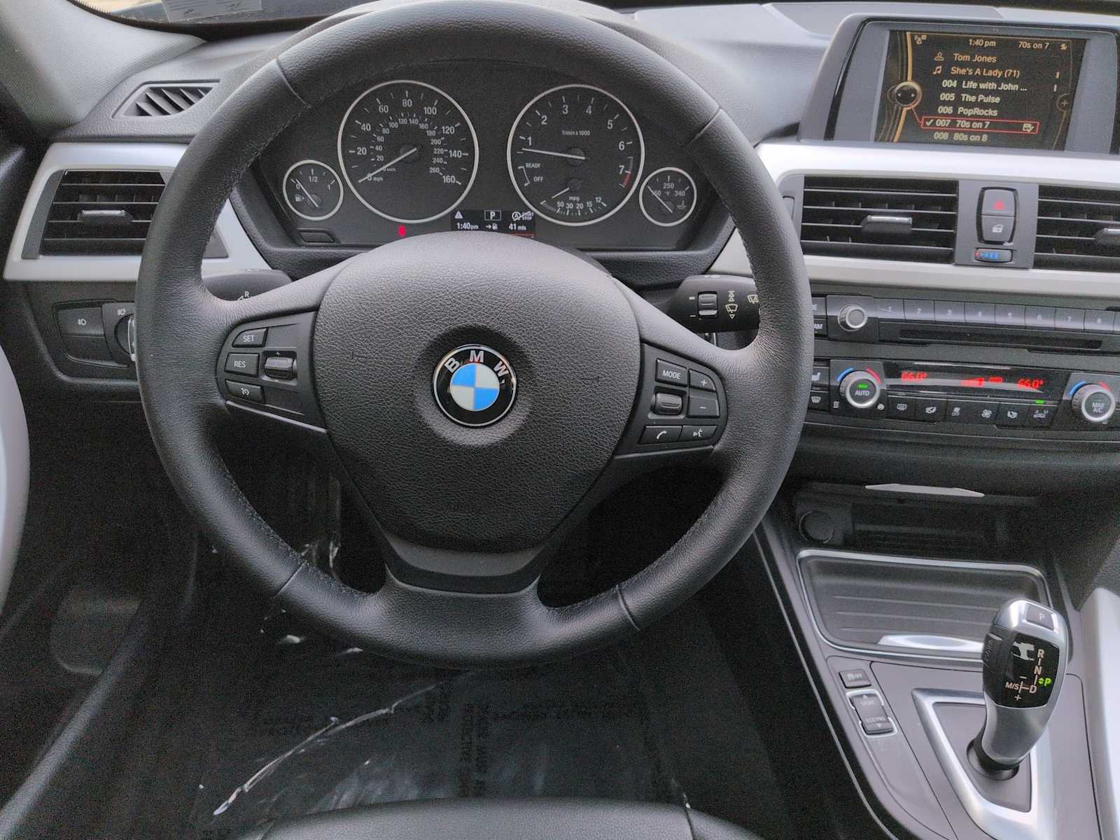 Thumbnail: 2013 BMW 3 Series - 25