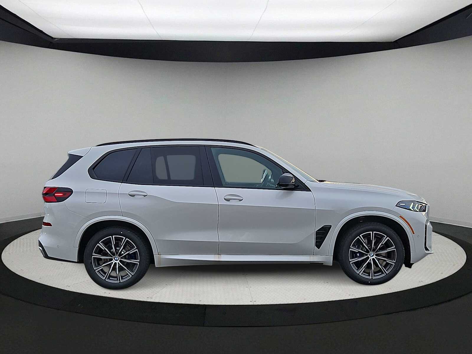 Thumbnail: 2026 BMW X5 - 9
