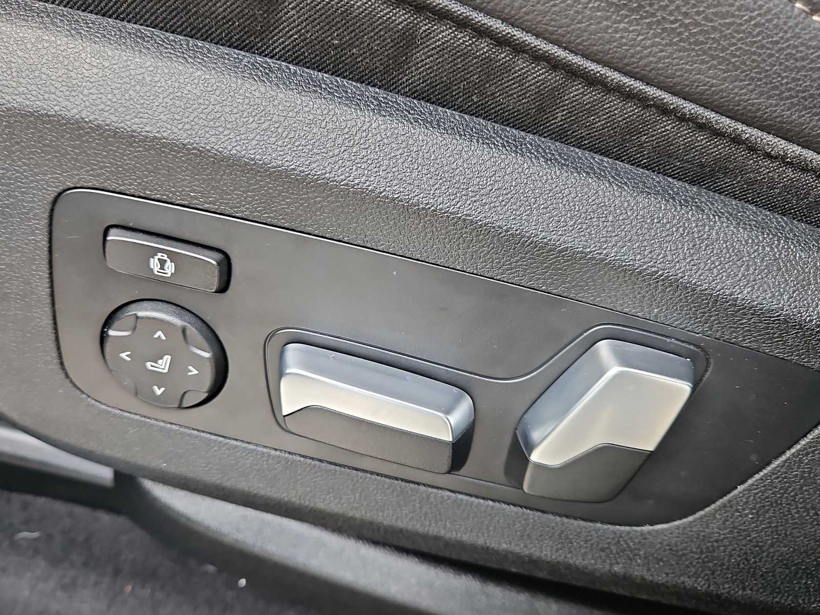 Thumbnail: 2020 BMW X5 - 18