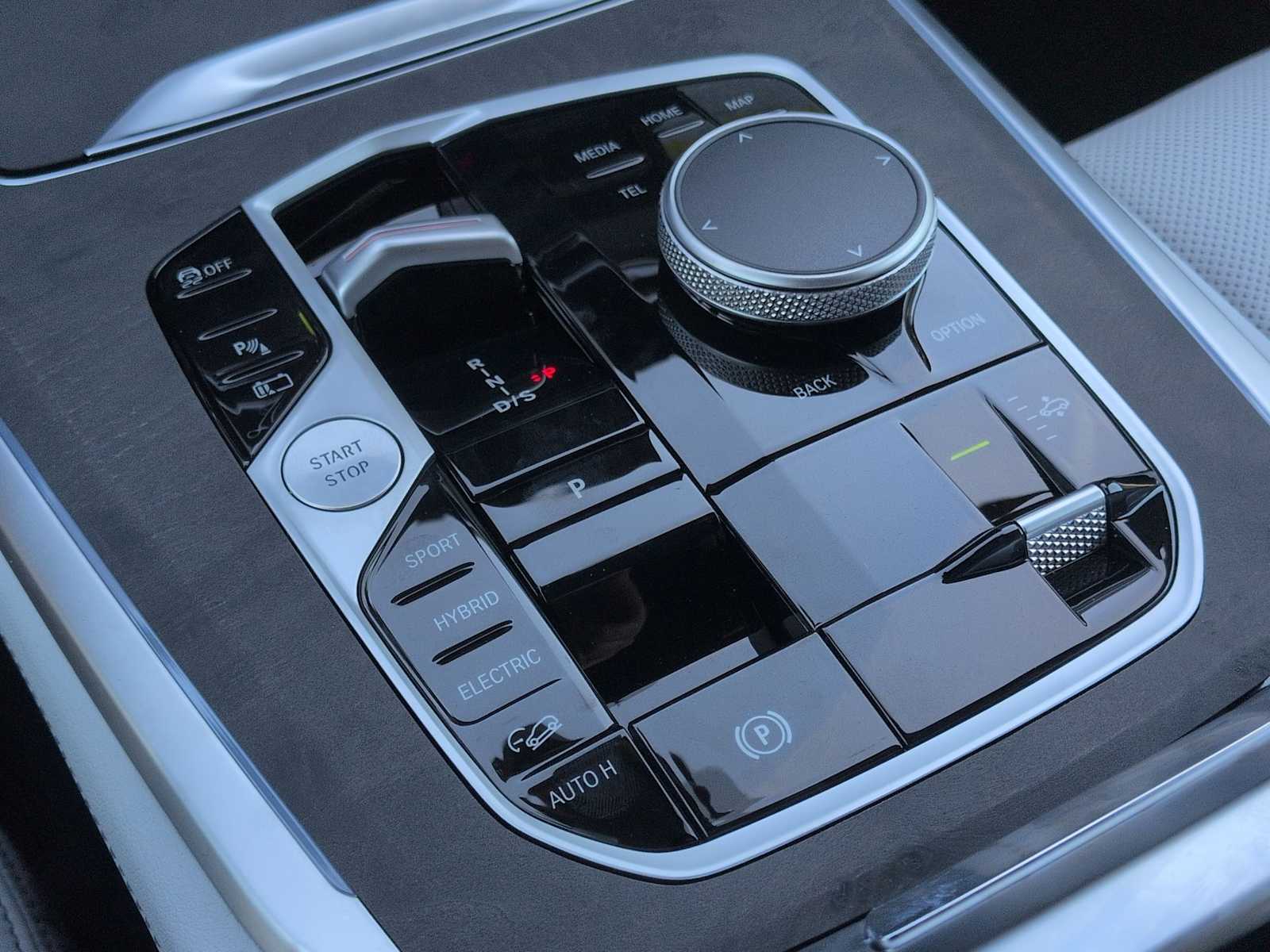 Thumbnail: 2026 BMW X5 - 35