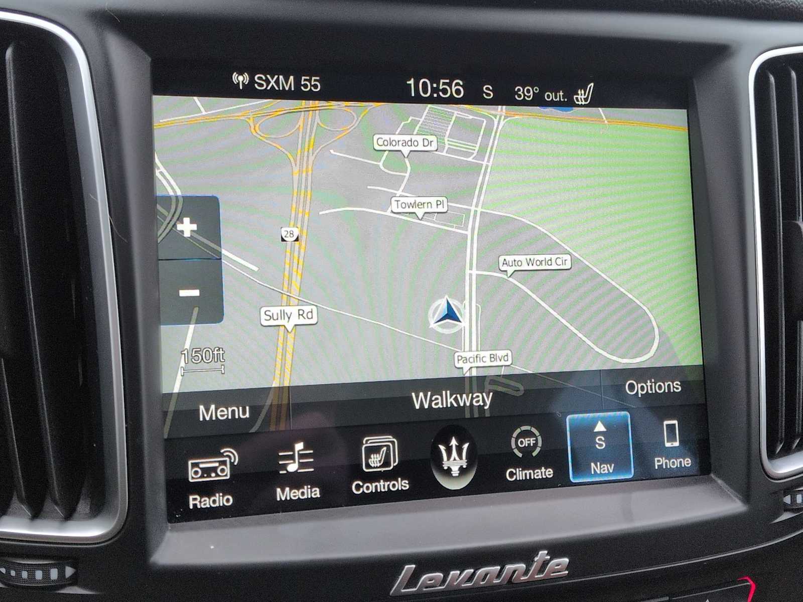 Thumbnail: 2017 Maserati Levante - 30