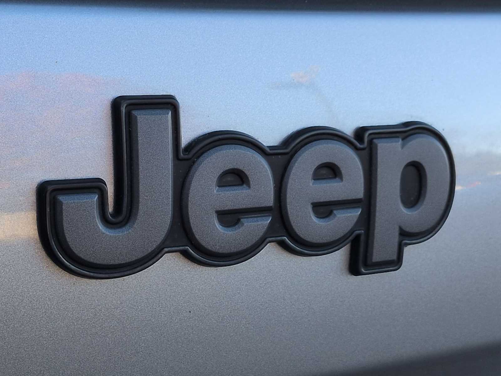 Thumbnail: 2015 Jeep Cherokee - 12