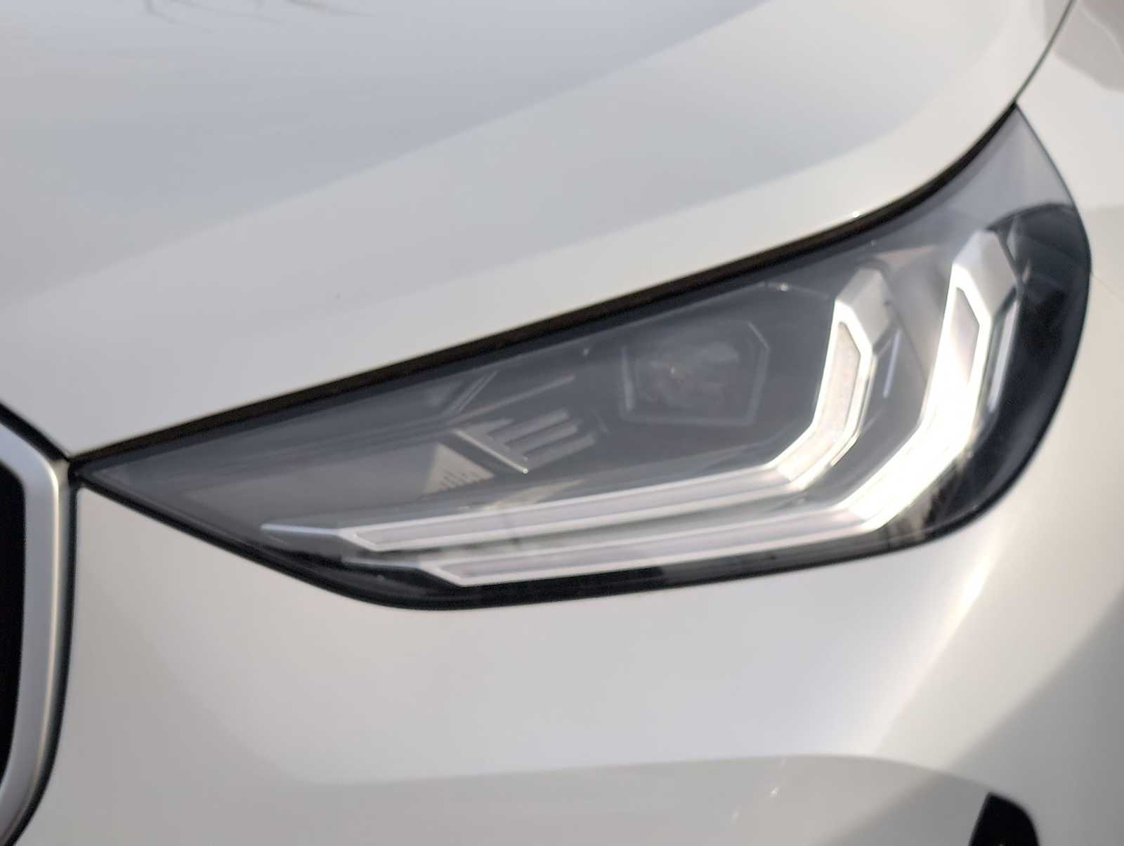 Thumbnail: 2026 BMW X3 - 11