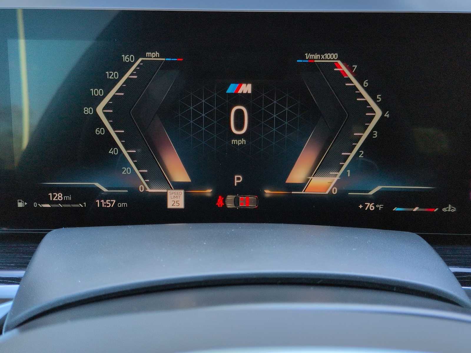 Thumbnail: 2026 BMW X7 - 36