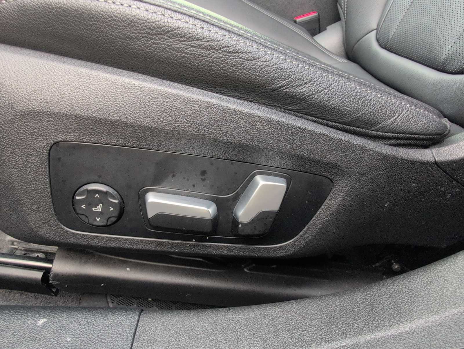 Thumbnail: 2022 BMW 4 Series - 18