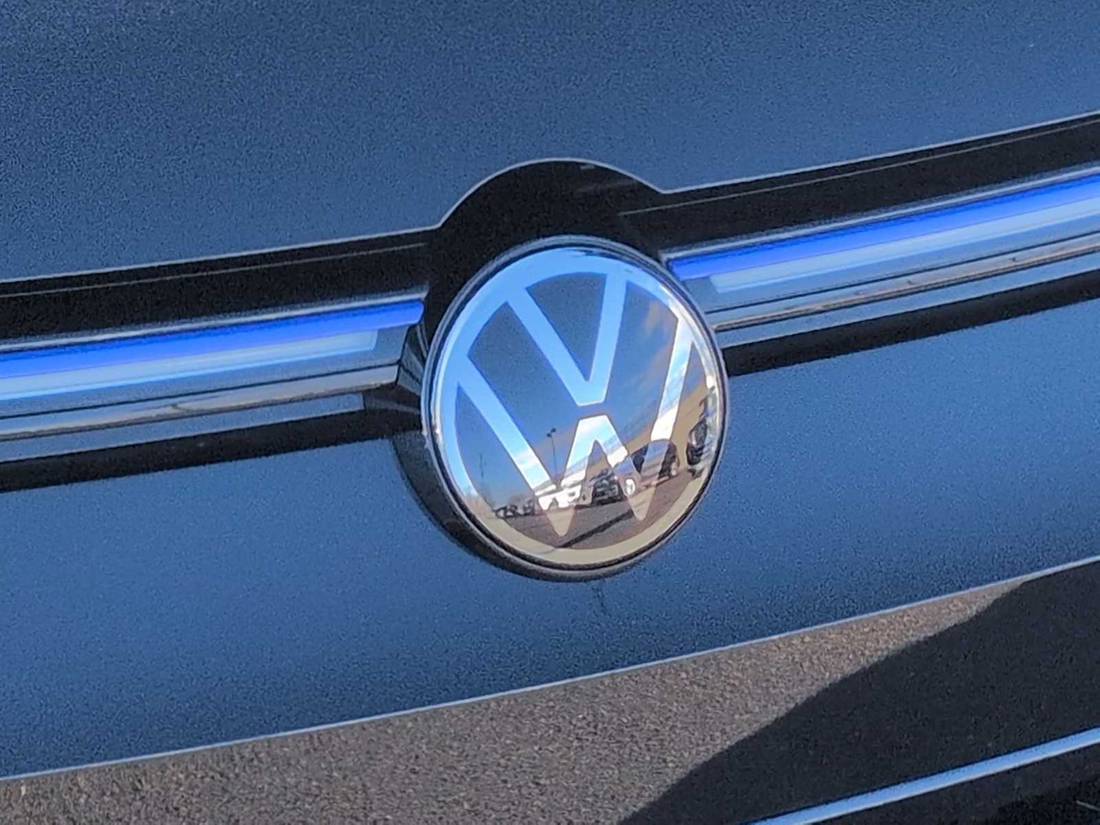 Thumbnail: 2024 Volkswagen Golf - 10