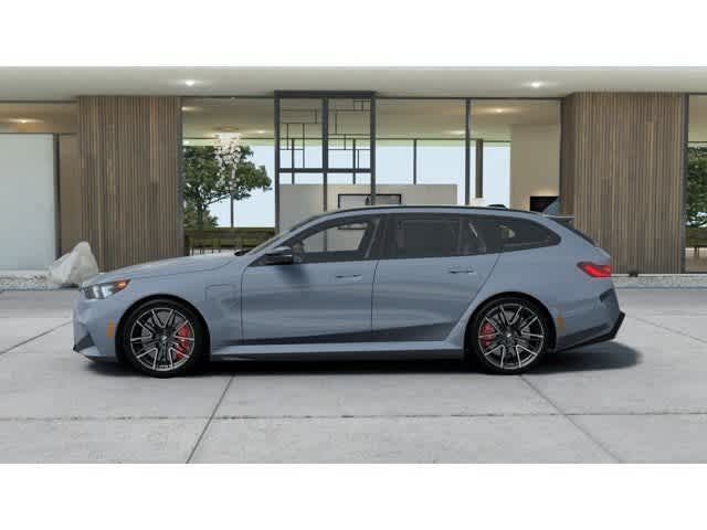 Thumbnail: 2027 BMW M5 - 4