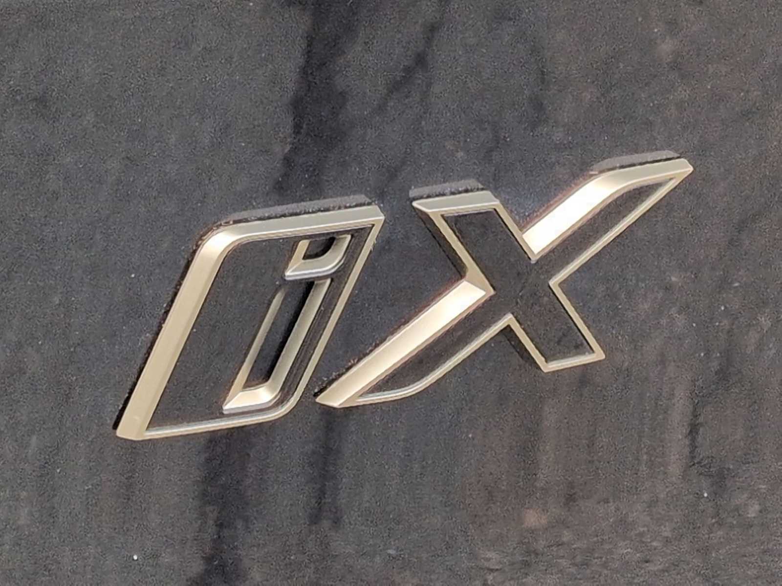 Thumbnail: 2023 BMW iX - 13