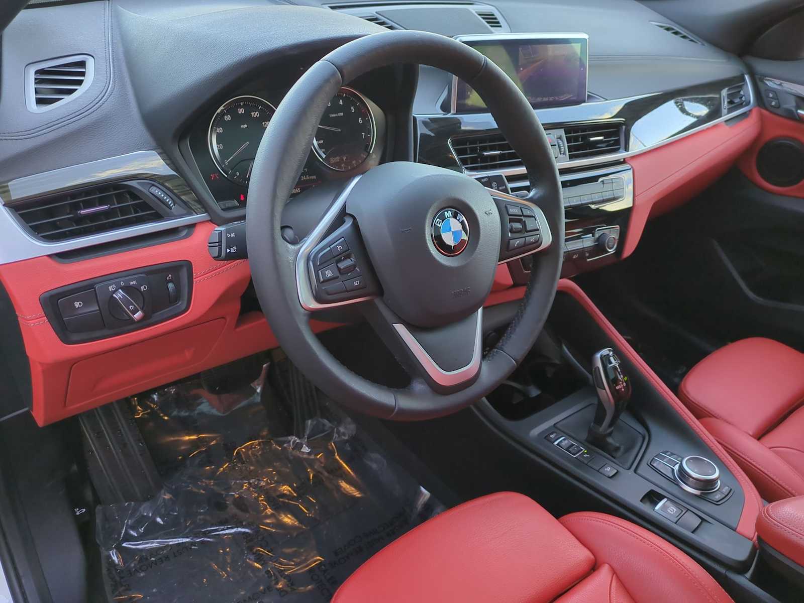 Thumbnail: 2022 BMW X2 - 10