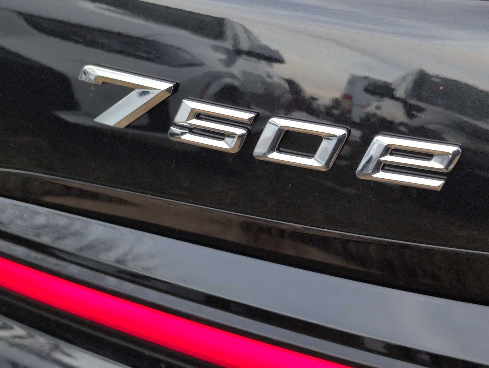 Thumbnail: 2026 BMW 7 Series - 13