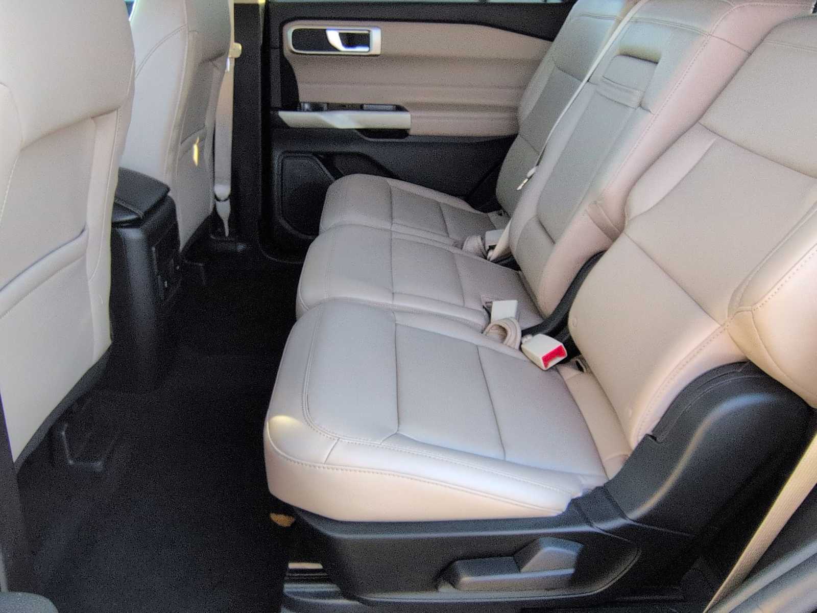 Thumbnail: 2023 Ford Explorer - 20