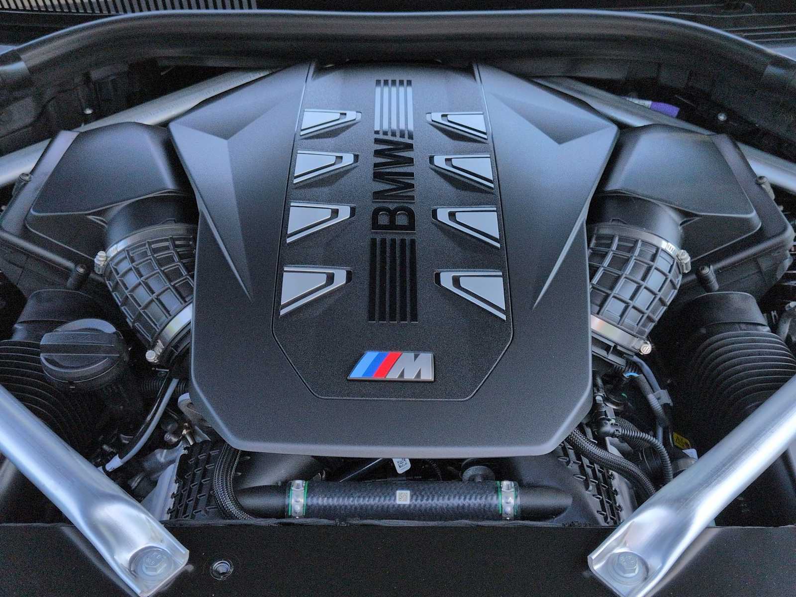 Thumbnail: 2027 BMW X6 - 15