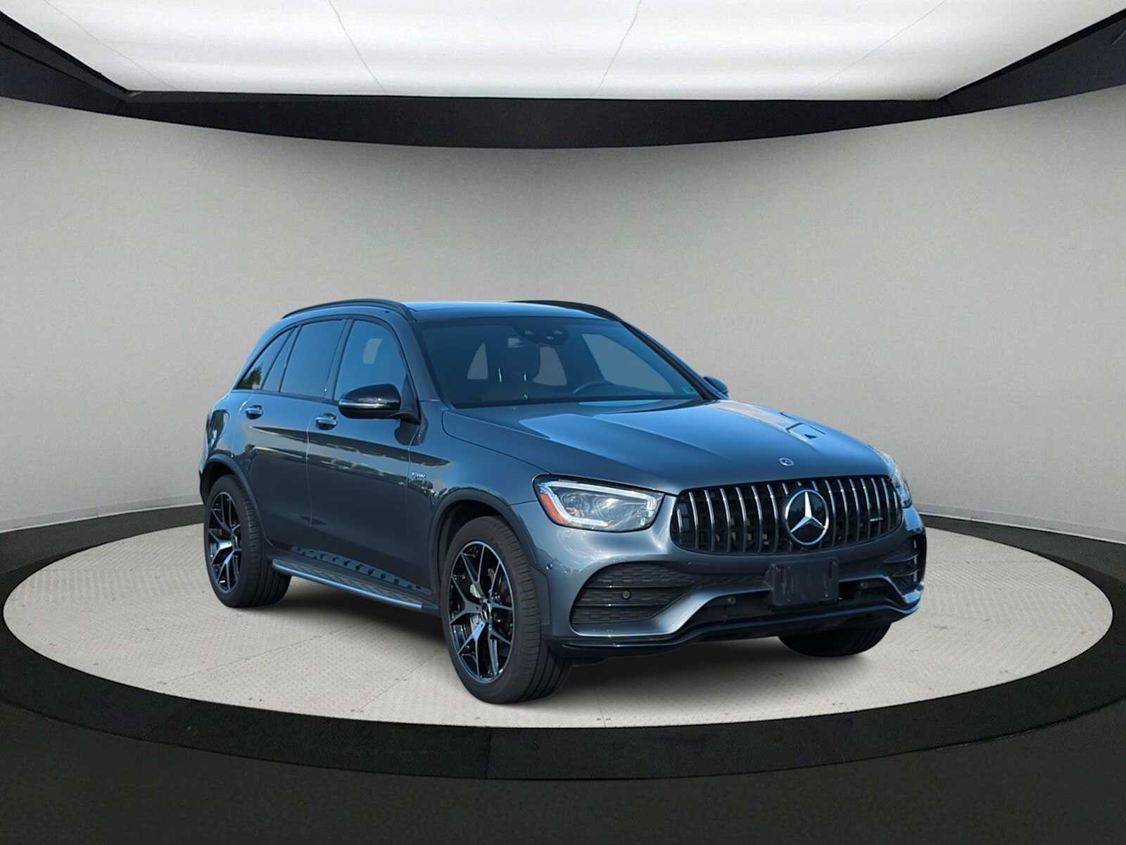 Thumbnail: 2022 Mercedes-Benz GLC - 2