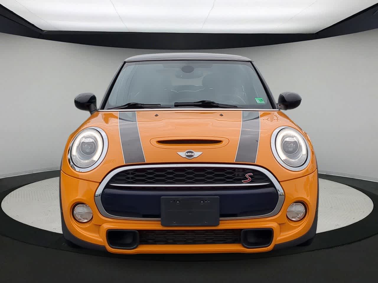 Thumbnail: 2017 MINI Cooper Hardtop - 3
