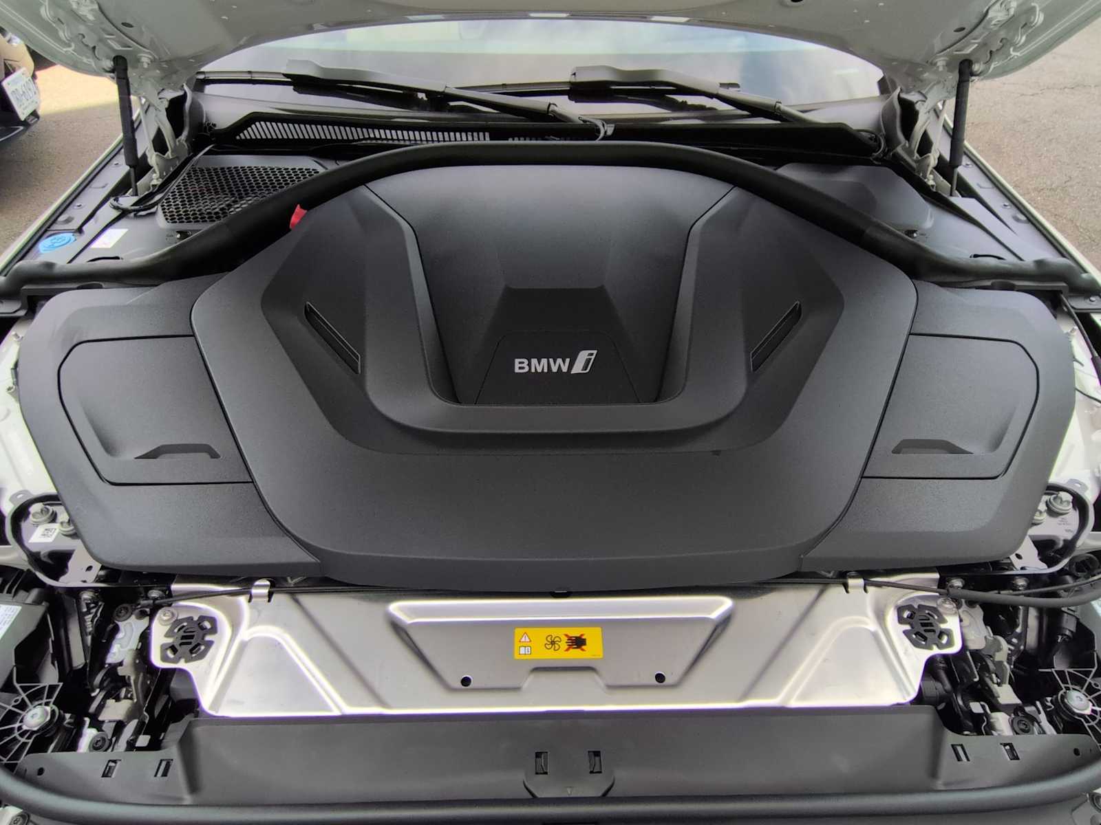 Thumbnail: 2026 BMW i4 - 15