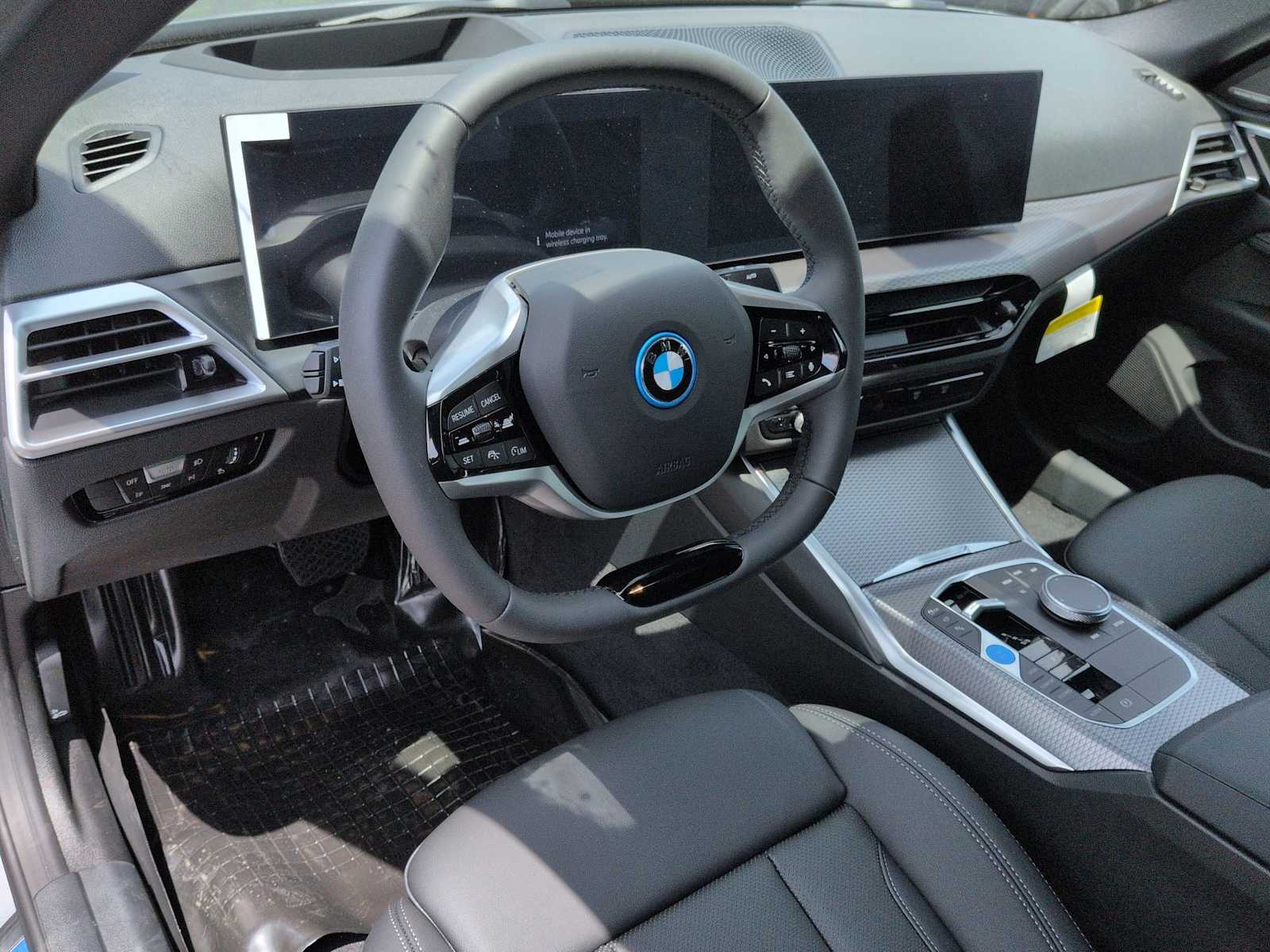 Thumbnail: 2026 BMW i4 - 10