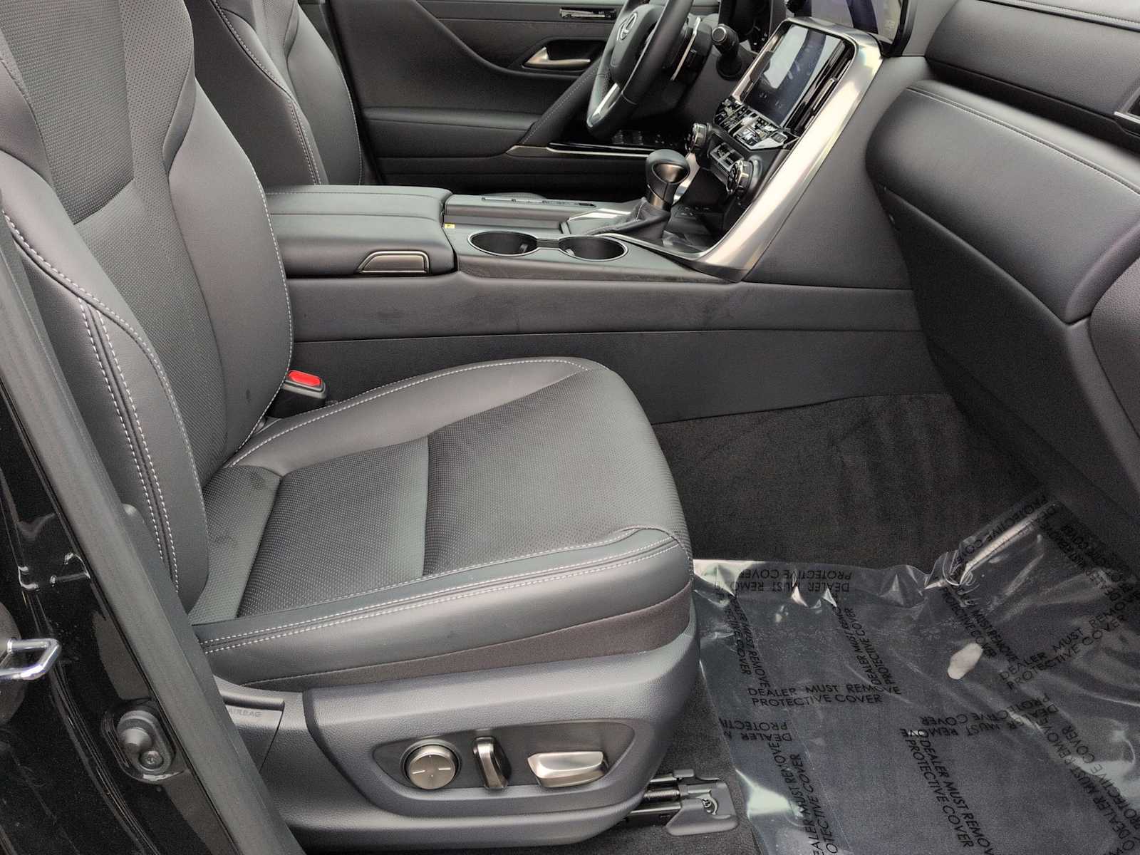 Thumbnail: 2024 Lexus LX - 24